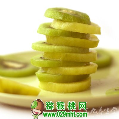 孕妈妈应在饭前或饭后1~3个小时吃<a href=http://www.summer2018.cn target=_blank class=infotextkey>奇异果</a>,不宜空腹吃 孕妈妈应在饭前或饭后1~3个小时吃<a href=http://www.summer2018.cn target=_blank class=infotextkey />奇异果</a>,不宜空腹吃