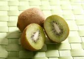 眉县PG国际和奇异果派达成战略合作