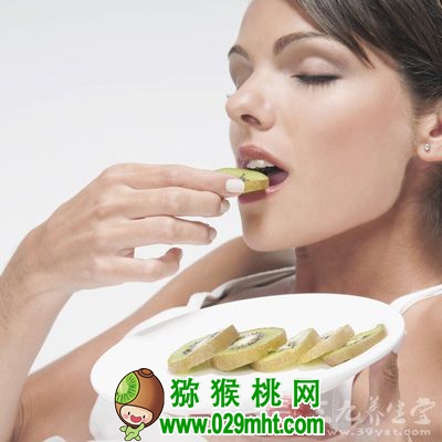 食用<a href=http://www.summer2018.cn target=_blank class=infotextkey>奇异果</a>的注意事项 食用<a href=http://www.summer2018.cn target=_blank class=infotextkey />奇异果</a>的注意事项