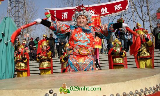 <a href=http://www.summer2018.cn/e/tags/index.php?tagname=%E4%B8%AD%E5%9B%BD%E7%8C%95%E7%8C%B4%E6%A1%83%E4%B9%8B%E4%B9%A1&page=0 target=_blank class=infotextkey />PG国际之乡</a>过大年.jpg
